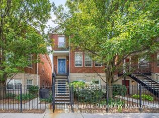 655 W Division St #A, Chicago, IL 60610