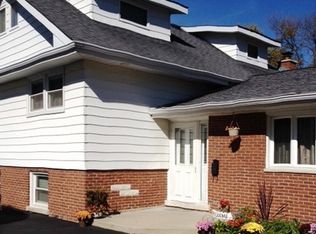 4462 Gilbert Ave, Western Springs, IL 60558