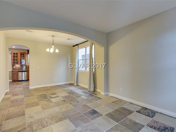 5th image of 10305 Burwood St