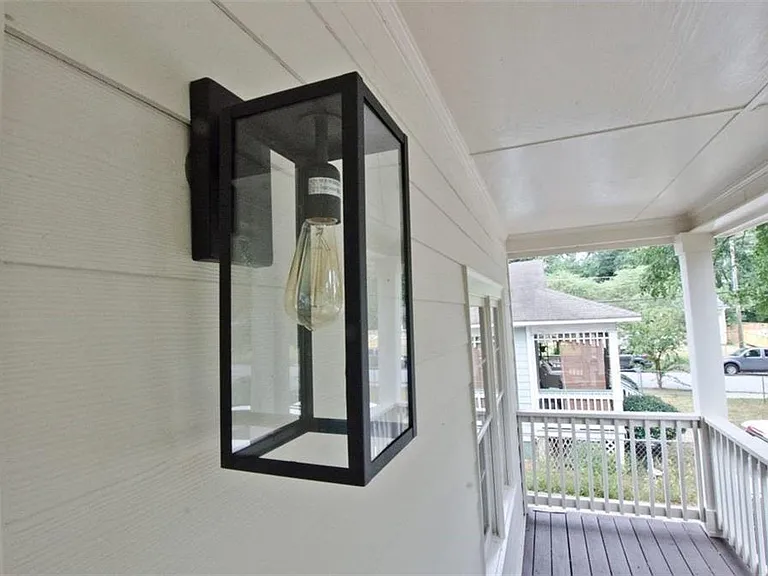 931 Fern Ave SE — Photo 16