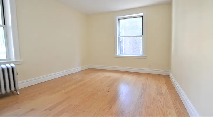 Rented by Manhattan Realty Group | media 12