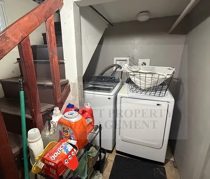 2 Homestead Ave — Photo 20