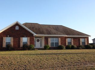 145 Huntington Dr, Headland, AL 36345
