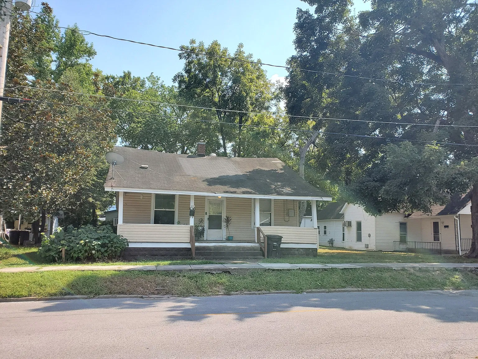 2 bed, 952 sqft, $865 — Photo 2