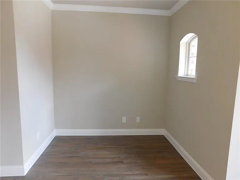 8454 Church St — Photo 20