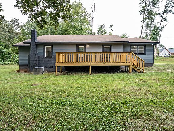 4th image of 1180 Piney Ridge Rd