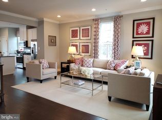 123 Dragon Dr, Lansdale, PA 19446