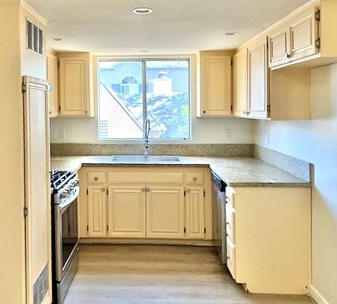 Tons of natural lighting in the kitchen