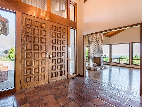 5th image of 22090 Lindy Ln