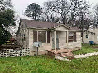 310 W 17th St, Mt Pleasant, TX 75455