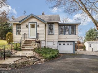 54 Park Rd, Sparta, NJ 07871