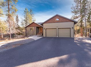 17217 Blue Heron Dr, Bend, OR 97707