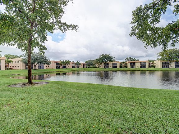 5th image of 15090 Ashland Place #174