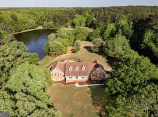 136 Hidden Lake Dr, Hull, GA 30646