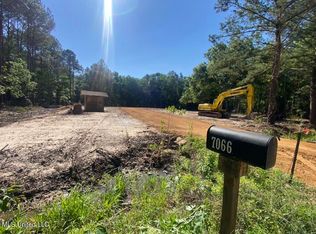 7066 Dubys Ln, Long Beach, MS 39560