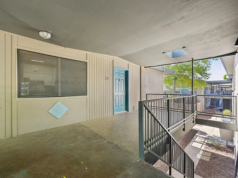 Cornell Apartments — Photo 10
