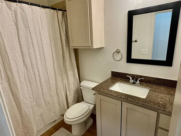 1301 SW New York Ave #1 — Photo 13
