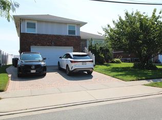 844 Channel Rd, Long Beach, NY 11561