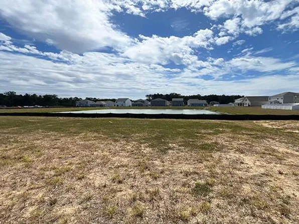 221 Yarrow Way, Moncks Corner, SC 29461