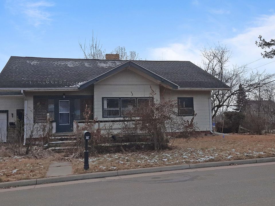 1st image of 316 Pederson Ave W