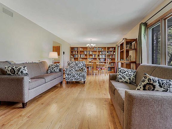 3rd image of 14351 S Oak Trl