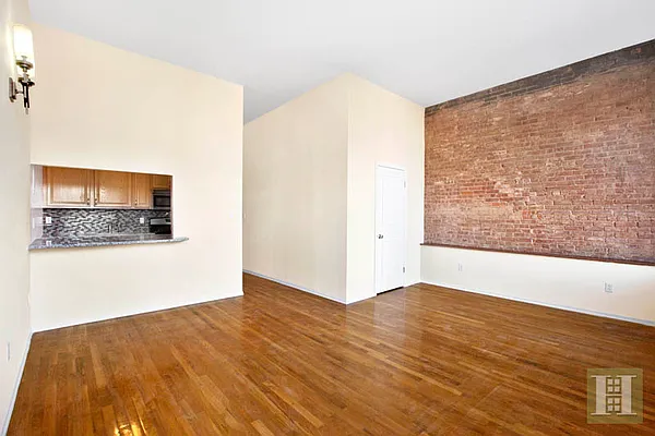 Rented by Halstead Real Estate | media 28