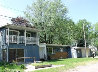 16814 Virginia Ave, Spring Lake, MI 49456