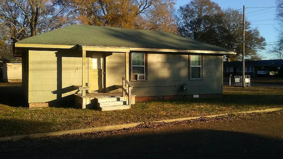 2nd image of 260 South Blvd