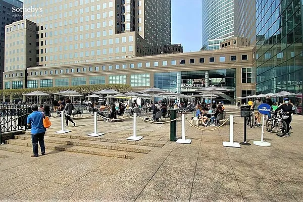 Rented by Sotheby's International Realty | media 22