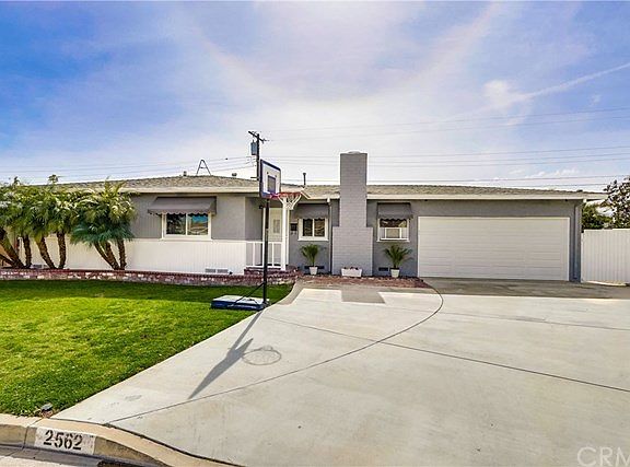 5th image of 2562 W Eola Dr