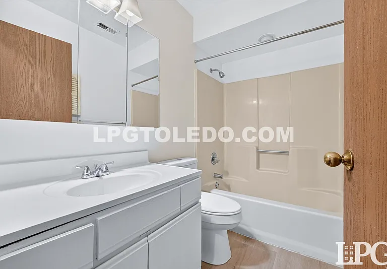 801 Hilltop Ln #101 — Photo 26