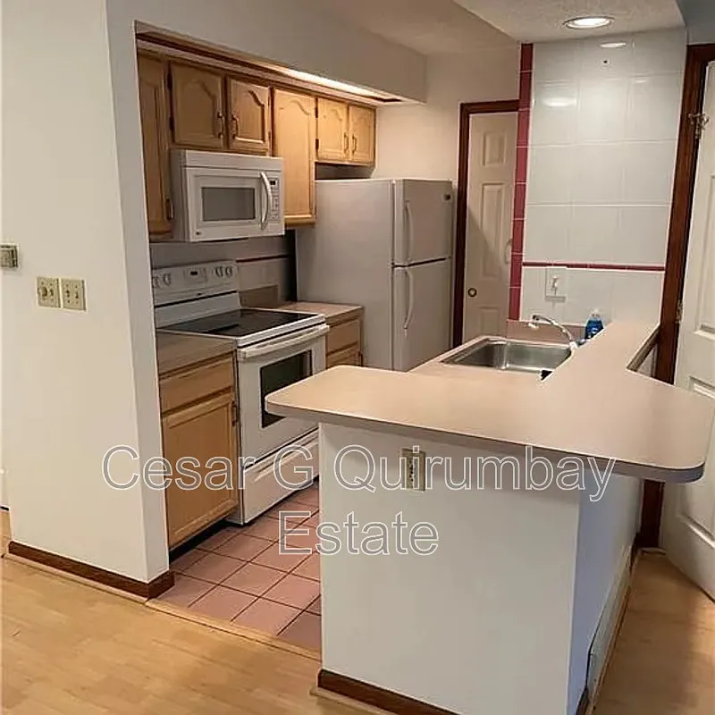 2 bed, 2.0 bath, 1085 sqft, $1,420 — Photo 3
