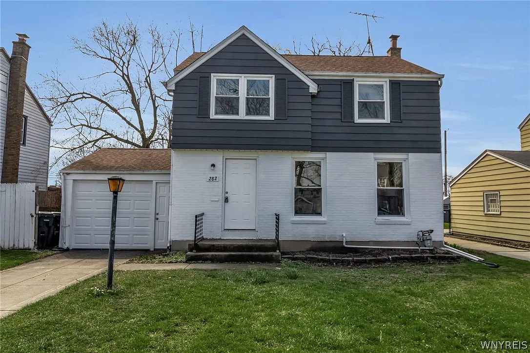 282 Hampton Pkwy photo 1