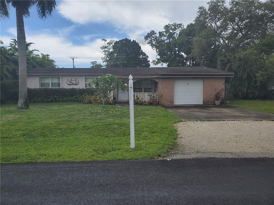 1st image of 1540 NE 27th Street