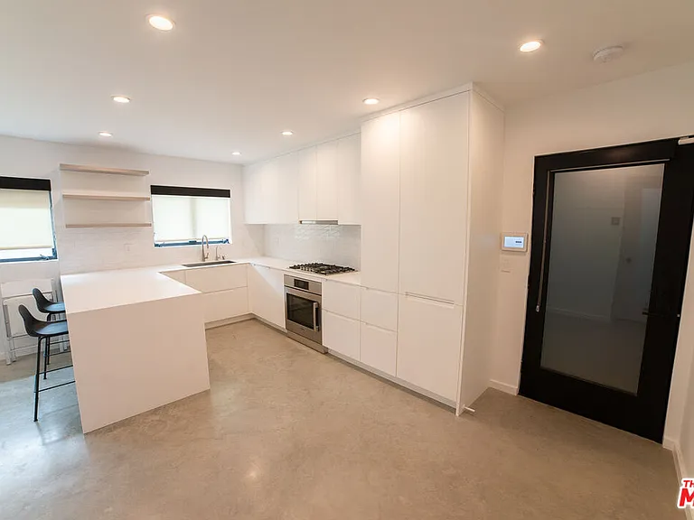 14 Brooks Ave #9 — Photo 4