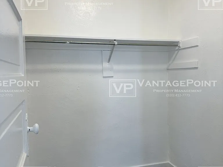820 N Irwin Ave — Photo 12