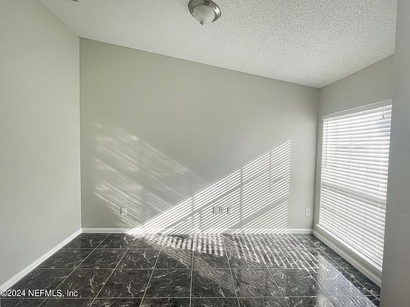 4th image of 1343 KENNESAW Lane