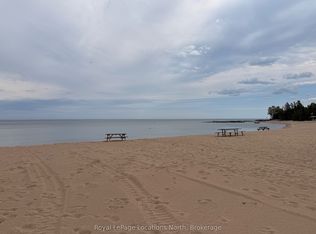 105 Woodland Park Rd, The Blue Mountains, ON N0H 1J0