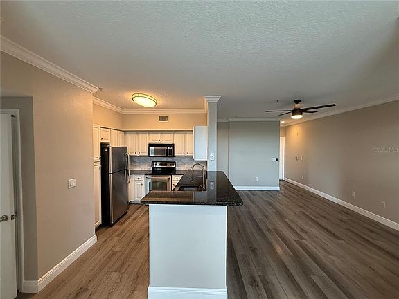 5th image of 1910 E PALM AVENUE #11321