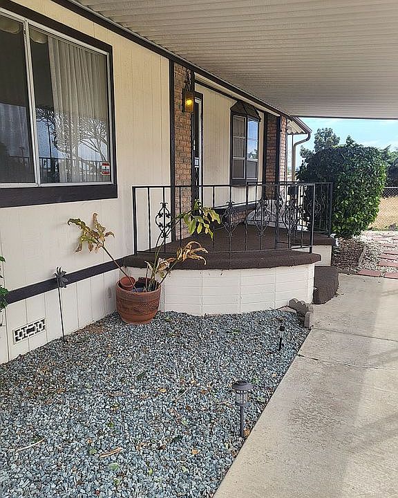 Front entrance 