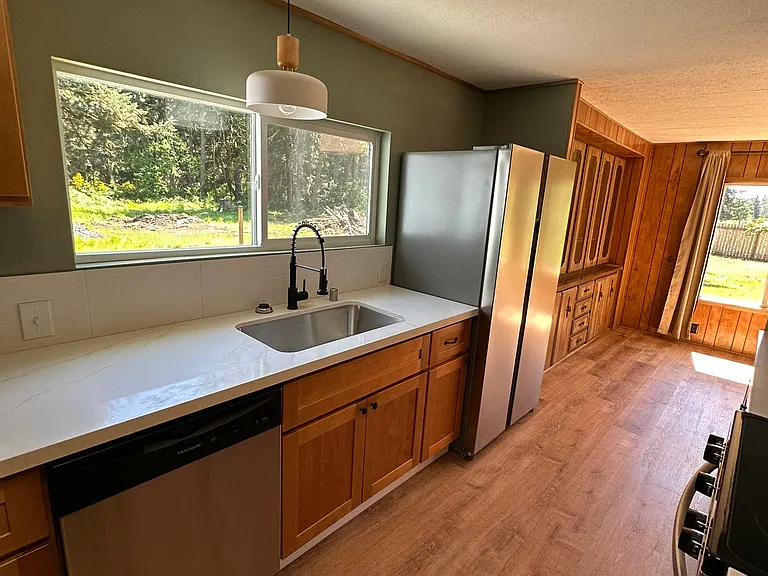 13016 Military Rd SE — Photo 17