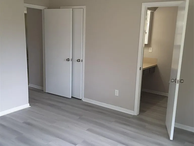 18521 Railroad Ave — Photo 16