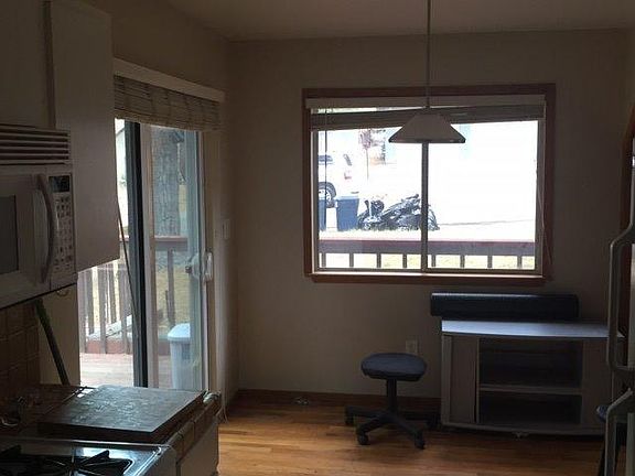 3rd image of 2583 Humbolt St