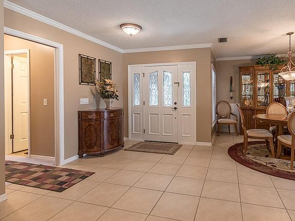 3rd image of 607 Hidden Lake Dr