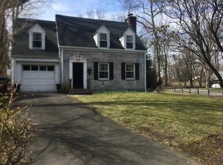 54 Center Dr, Old Greenwich, CT 06870