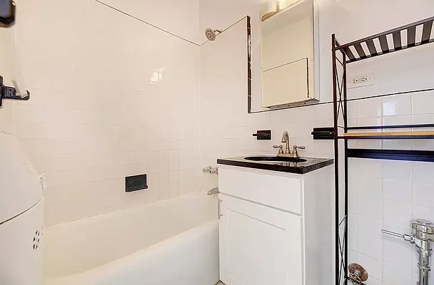 Rented by REAL New York | media 12