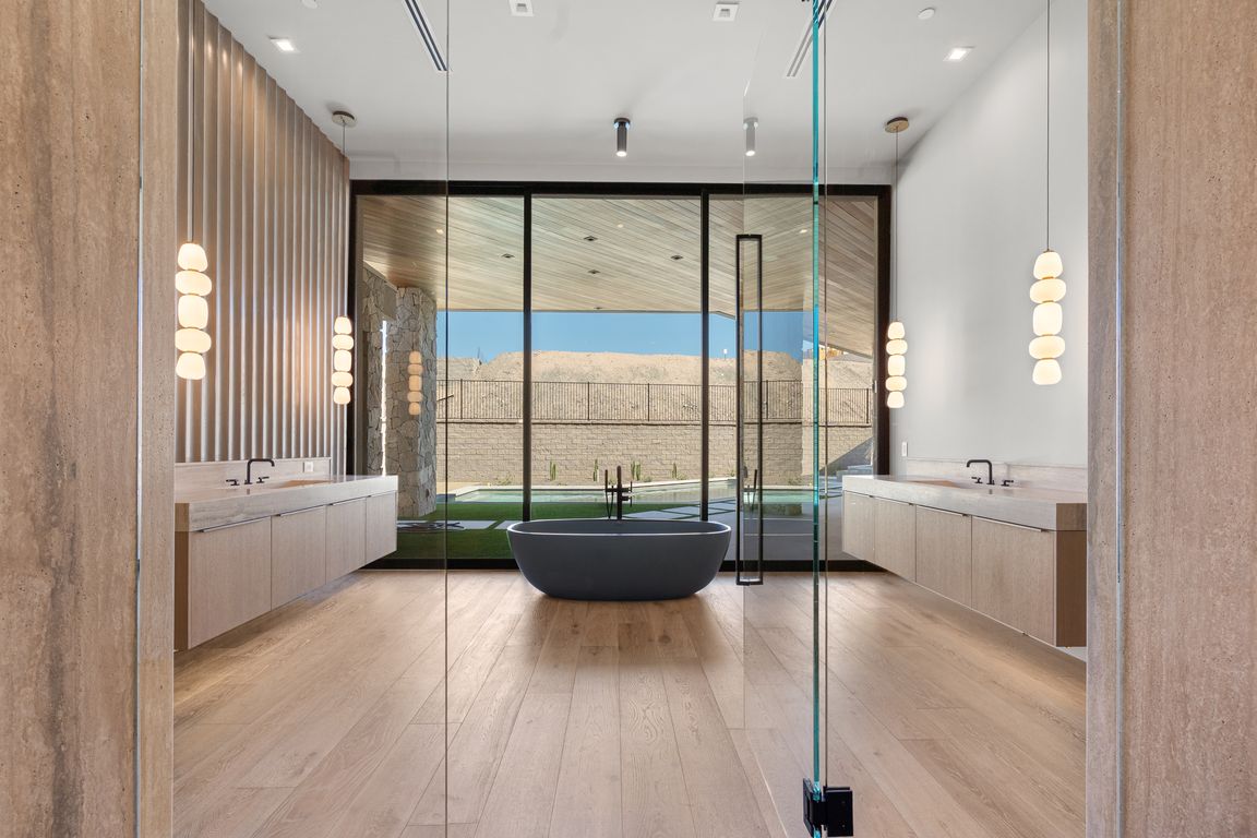 next background image