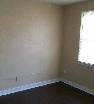 4th image of 2770 Douglass Ave