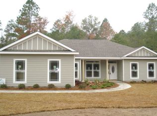 34 Sawmill Ct, Crawfordville, FL 32327