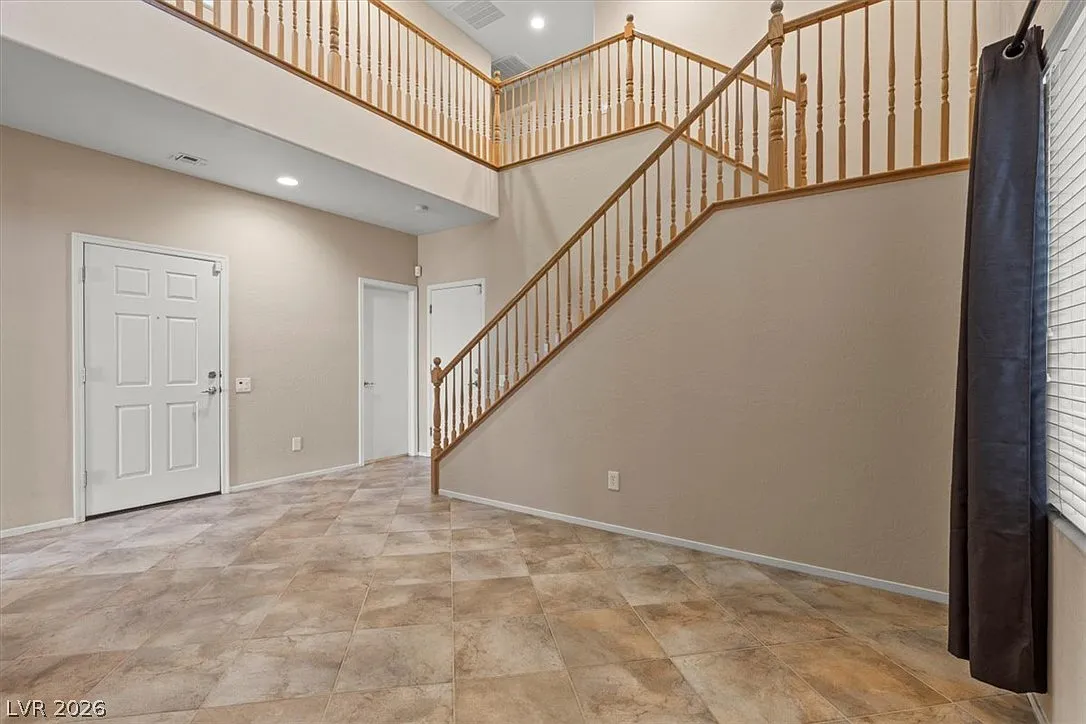 3 bed, 2.5 bath, 1950 sqft, $2,200 — Photo 4